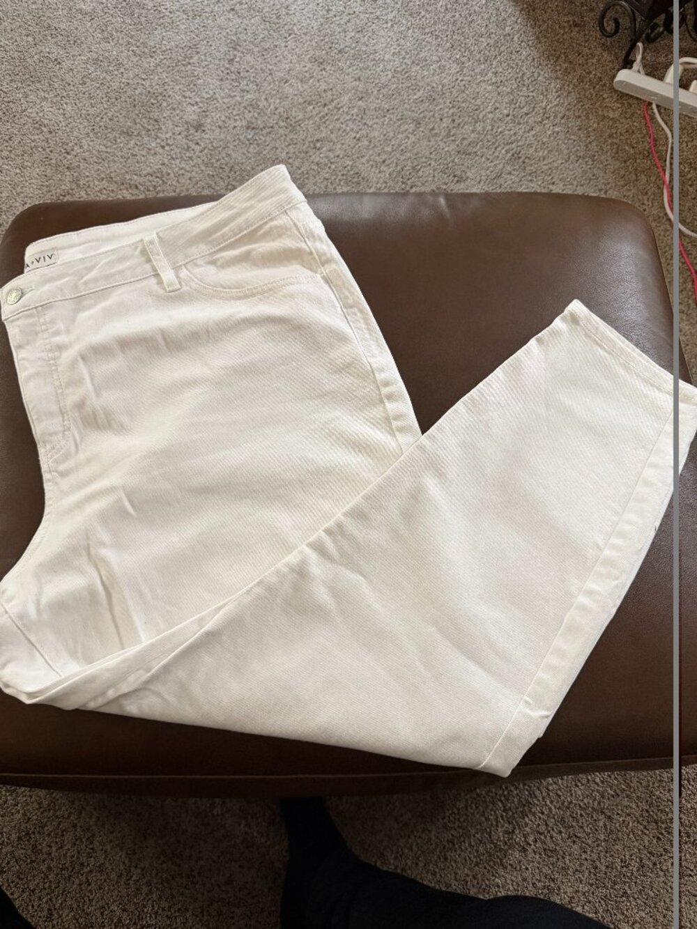 Ava & Viv White Mid-Rise Skinny Jeans – Size 24